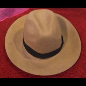 Super Stylish Faux Felt Hat